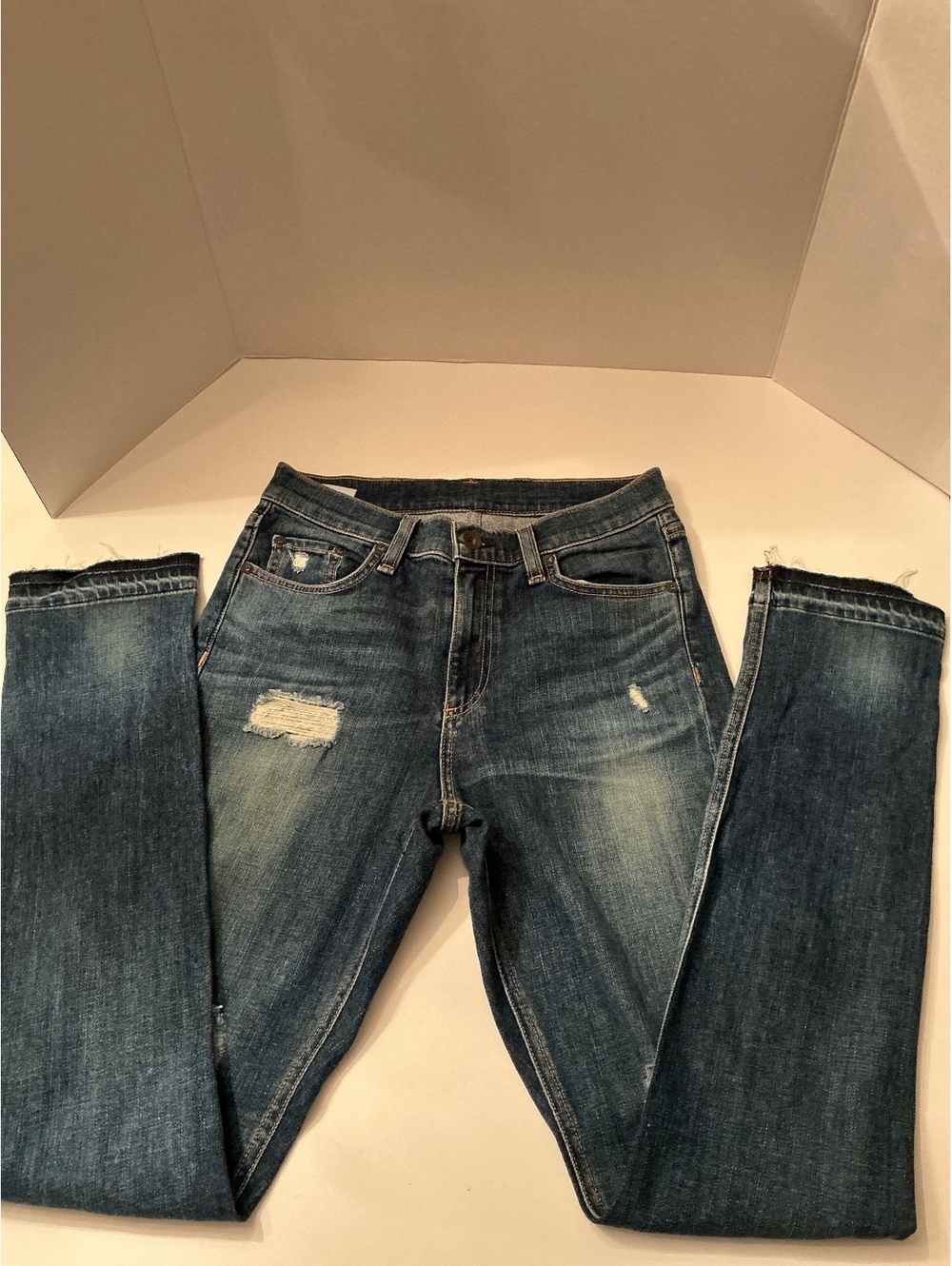 Rag & Bone Dre Slim Boyfriend Jeans “Bainbridge “ wash distressed detail size 27
